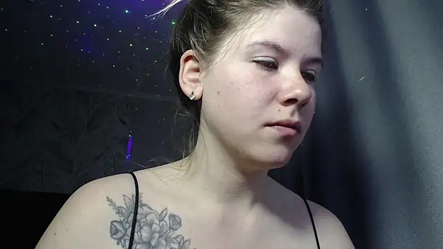 Snapshot of MelissaXKinky chatting on March 2025 07:04:02 PM MelissaXKinky online show from March 2025 07:04:02 PM