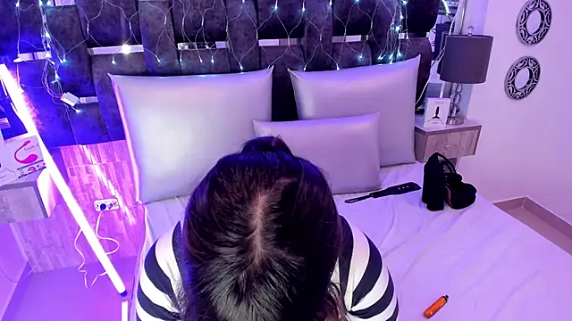 Charlotte Myers online show from February 2025 05:53:02 PM