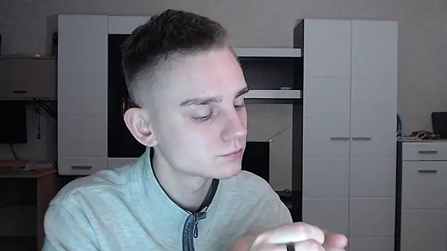 angryzan online show from January 2025 03:45:02 AM