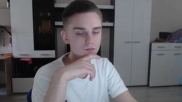 angryzan online show from January 2025 07:50:01 AM