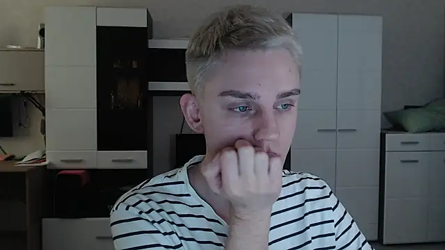 angryzan online show from February 2025 07:23:01 AM