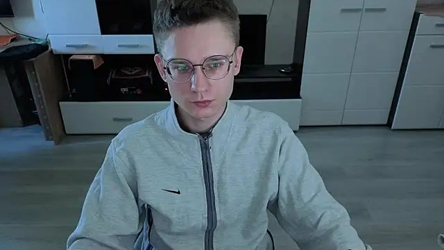 angryzan online show from November 2025 05:51:01 AM