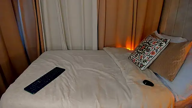 SofiMeza online show from February 2025 05:23:02 PM