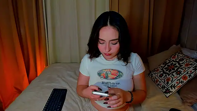 SofiMeza online show from February 2025 03:10:02 PM