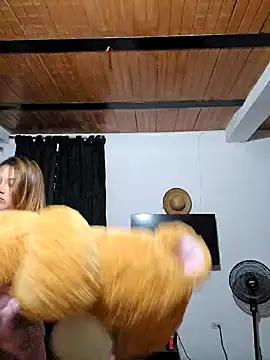 Snapshot of Sofia_Queen17 chatting on January 2025 10:32:01 AM Sofia Queen17 online show from January 2025 10:32:01 AM