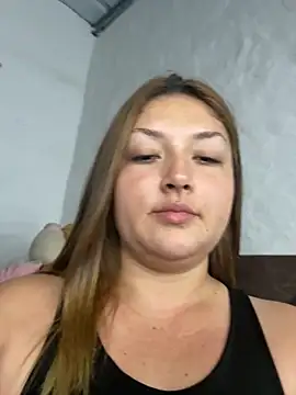 Snapshot of Sofia_Queen17 chatting on November 2025 12:57:02 AM Sofia Queen17 online show from November 2025 12:57:02 AM