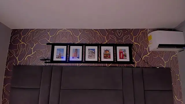 Snapshot of ana_beckett chatting on January 2025 03:01:01 PM ana beckett online show from January 2025 03:01:01 PM