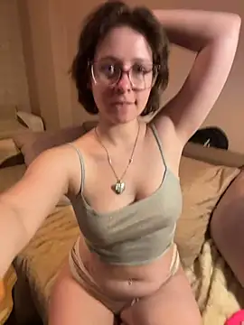 lily noris online show from June 2026 06:56:01 PM