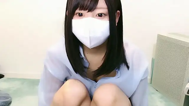 YUTSU KI online show from November 2025 03:19:01 AM