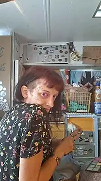 whitetrashdirtyslut online show from June 2026 04:09:02 PM