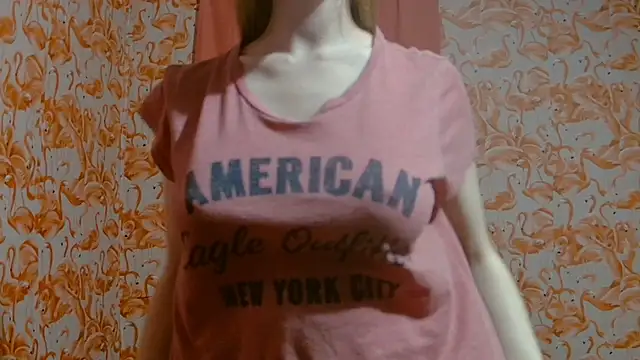 strawberrysmoothie online show from December 2024 12:48:02 AM