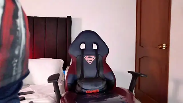 muscle ares online show from October 2025 12:44:01 AM