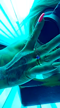 Ninasweden online show from March 2025 09:32:02 AM