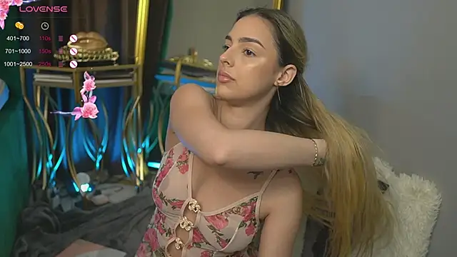 Snapshot of ScarletColes chatting on March 2025 10:28:01 PM ScarletColes online show from March 2025 10:28:01 PM