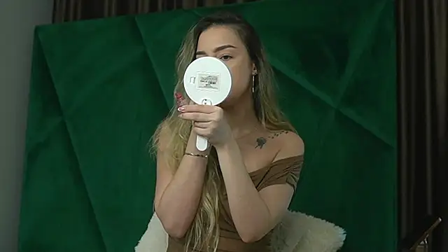 ScarletColes online show from November 2025 12:21:02 AM