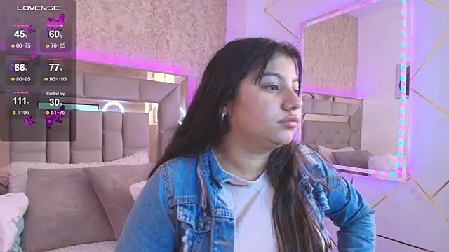 Snapshot of Miaa_Smiith1 chatting on January 2025 11:37:02 AM Miaa Smiith1 online show from January 2025 11:37:02 AM