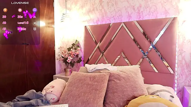 Snapshot of Miaa_Smiith1 chatting on March 2025 03:16:02 PM Miaa Smiith1 online show from March 2025 03:16:02 PM