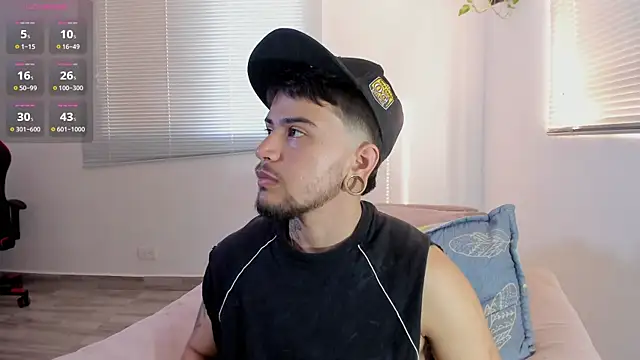 ftmphilip  online show from April 2026 01:12:02 PM