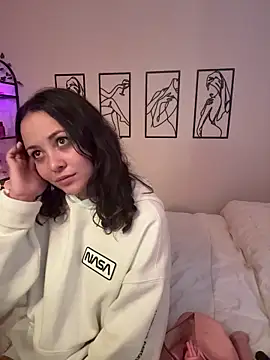 Megan Rodrigo online show from November 2025 07:46:02 PM