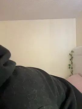 Megan Rodrigo online show from February 2026 01:51:01 PM