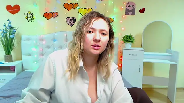 SallyVerda online show from February 2025 03:48:01 AM