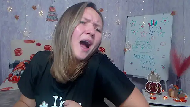 SallyVerda online show from November 2025 06:51:01 PM