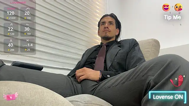 Tom blunt96 online show from February 2025 03:30:02 PM