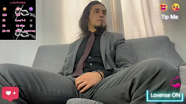 Tom blunt96 online show from November 2025 02:50:02 PM