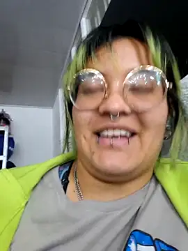 lucky-leah online show from September 2025 03:08:01 AM