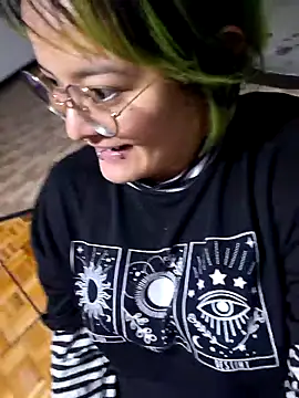 lucky-leah online show from September 2025 04:04:02 AM