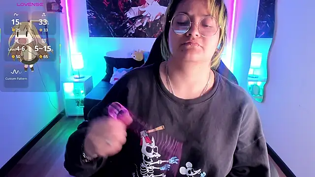 lucky-leah online show from September 2025 04:16:01 AM