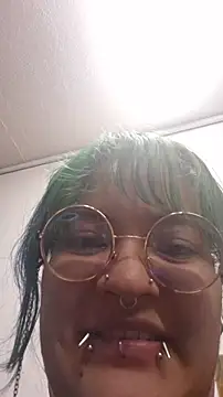 lucky-leah online show from March 2026 03:21:01 AM