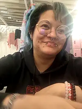 lucky-leah online show from June 2026 03:42:01 AM
