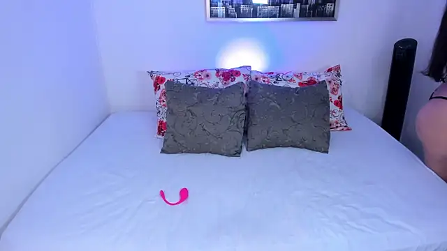 lau miller online show from September 2025 01:18:01 AM