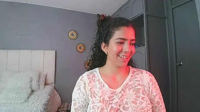 Snapshot of arteverena chatting on December 2024 01:51:01 AM arteverena online show from December 2024 01:51:01 AM