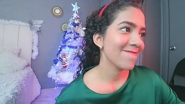 Snapshot of arteverena chatting on December 2024 07:42:02 PM arteverena online show from December 2024 07:42:02 PM