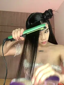 Snapshot of Ambar_R0SSE chatting on March 2025 02:19:01 AM Ambar R0SSE online show from March 2025 02:19:01 AM