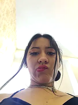 LuciaTomson online show from November 2025 01:50:01 PM