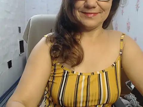 KittyyLaBeauty online show from November 2025 06:14:02 AM