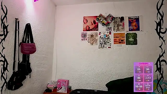 Snapshot of angelsdustxxx chatting on December 2024 03:14:02 AM angelsdustxxx online show from December 2024 03:14:02 AM