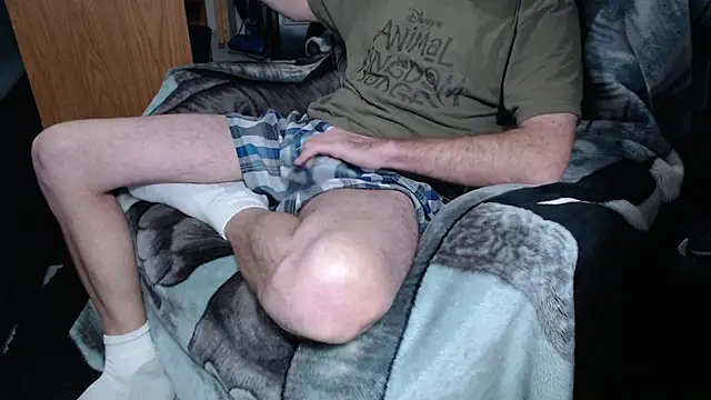 Snapshot of froy4986 chatting on December 2024 12:28:01 PM froy4986 online show from December 2024 12:28:01 PM