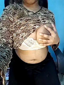 Snapshot of Dayna-36 chatting on January 2025 05:54:02 AM Dayna-36 online show from January 2025 05:54:02 AM