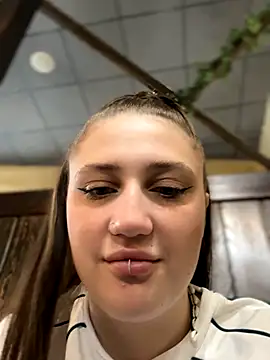 Snapshot of JessiMur chatting on September 2025 07:43:01 AM JessiMur online show from September 2025 07:43:01 AM