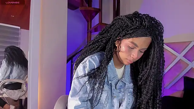 nayah   online show from January 2025 08:54:01 PM