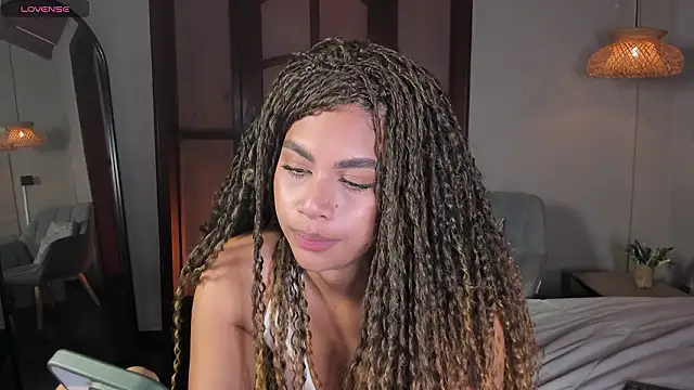 nayah   online show from March 2026 08:36:02 PM