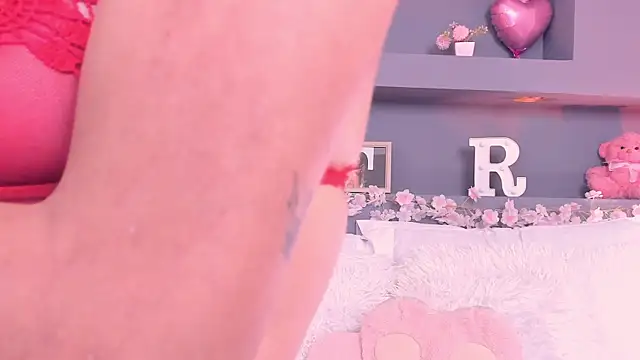 rosemonrooe online show from November 2025 03:23:02 PM