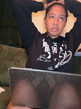 VanessaBling online show from October 2025 02:57:02 AM