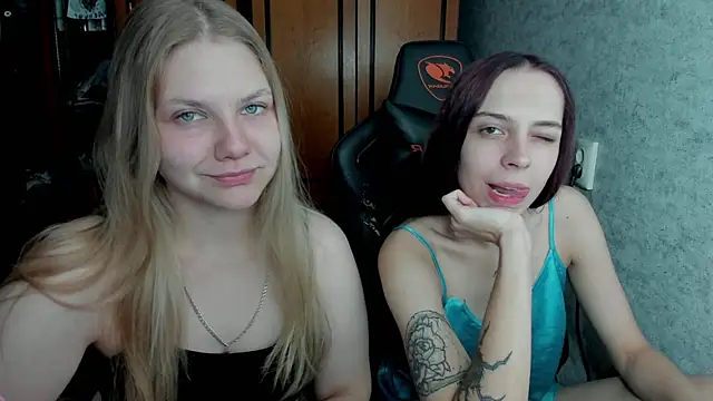 Snapshot of Rachel_Sharp chatting on October 2025 04:20:02 AM Rachel Sharp online show from October 2025 04:20:02 AM