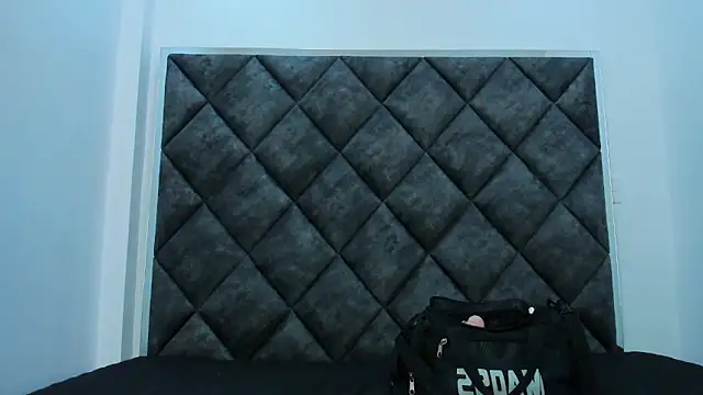 AmberAdams  online show from January 2025 01:28:01 PM