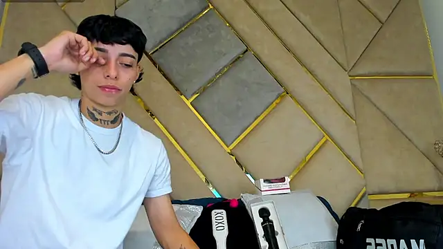 AmberAdams  online show from October 2025 05:24:01 PM